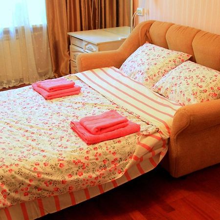 كييف Apartment Near Metro Akademgorodok المظهر الخارجي الصورة
