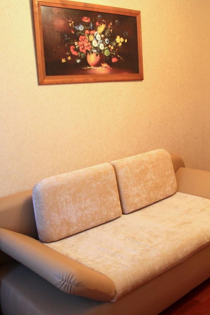 كييف Apartment Near Metro Akademgorodok المظهر الخارجي الصورة