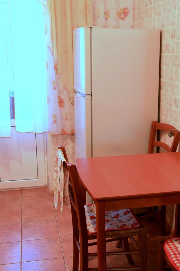 كييف Apartment Near Metro Akademgorodok المظهر الخارجي الصورة