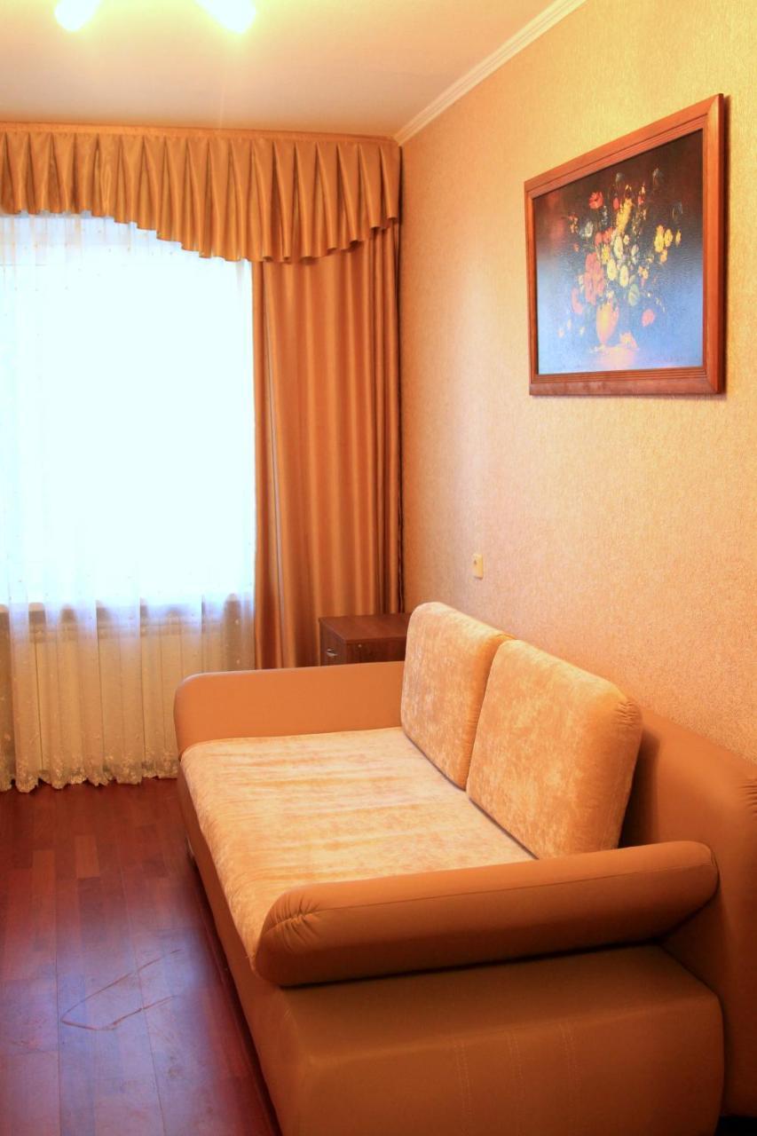 كييف Apartment Near Metro Akademgorodok المظهر الخارجي الصورة